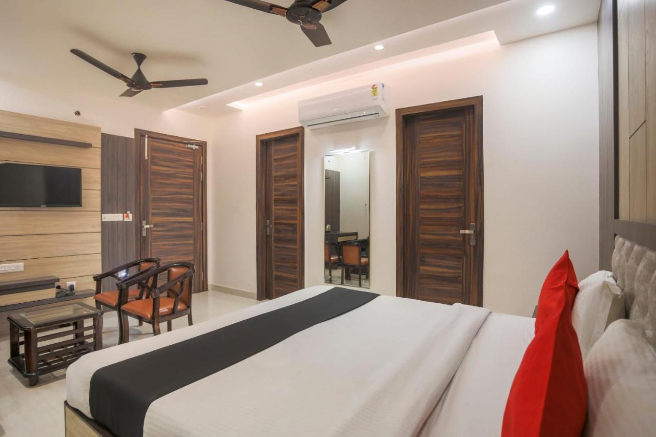 Capital O 69415 Green View Resort Alīgarh Extérieur photo
